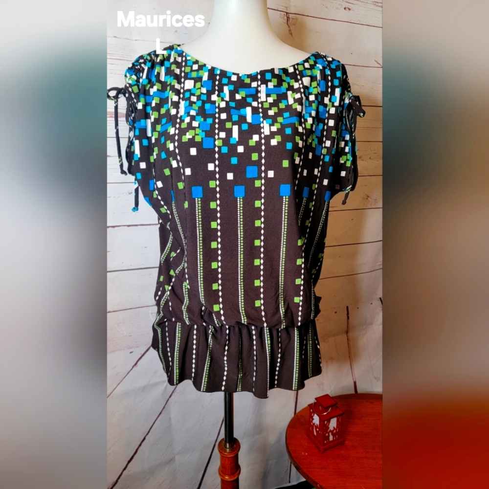 Maurices Women's Black and Blue Patterned Top